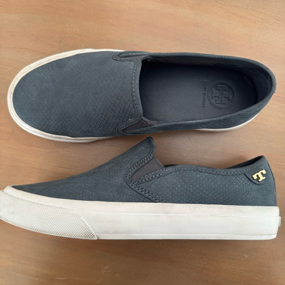 Tory Burch Floyd Snakeskin Leather Slip-On Sneakers in Embossed Blue